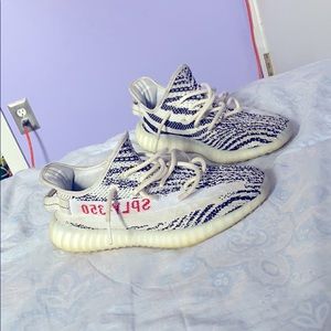 YEEZY ZEBRAS